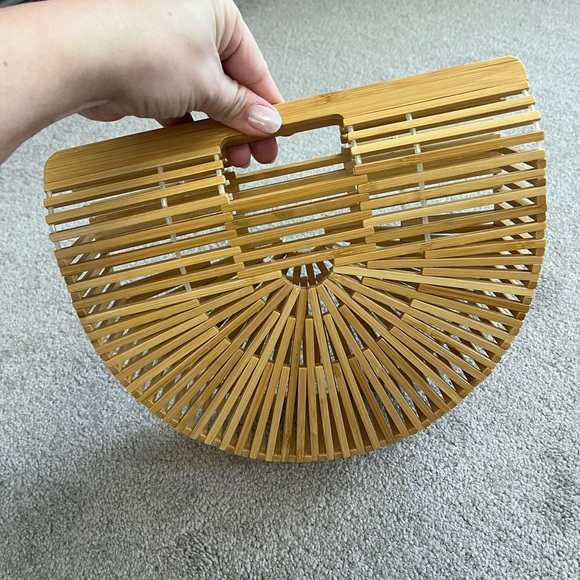 Source Unknown Handbags - Source Unknown Semi-Circle Bamboo Clutch in Natural Tan